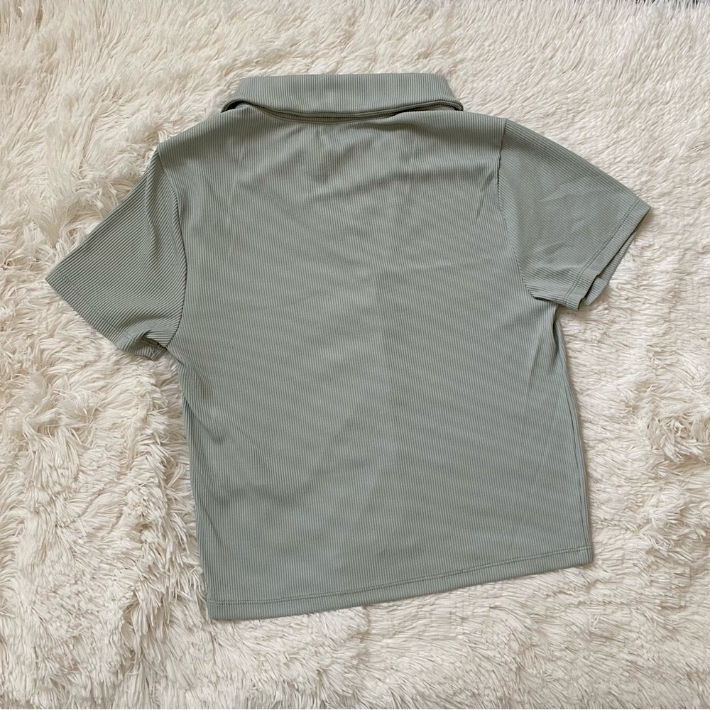 Soft Ribbed Button Up Top - Picture 2 of 2